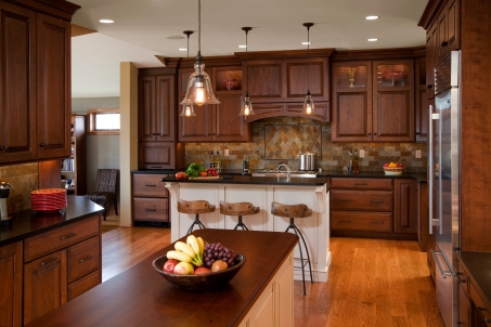 Simple traditional kitchen design